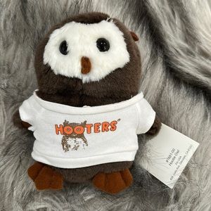 Hooters stuffed animal owl